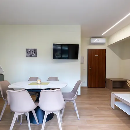 Maya Casa アパート