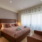 Maya Casa Apartment Rom